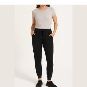 Philosophy Like New Buttery Soft Women’s Pockets Cuffed Black Joggers Size XS